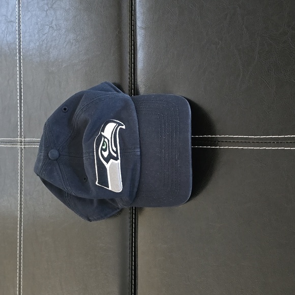 Men's Seattle Seahawks '47 College Navy Franchise Fitted Hat - Picture 3 of 9